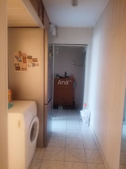 Vand apartament cu 3 camere