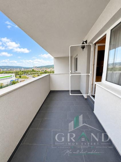 Apartament cu 3 camere semidecomandat, mobilat în Mărăști