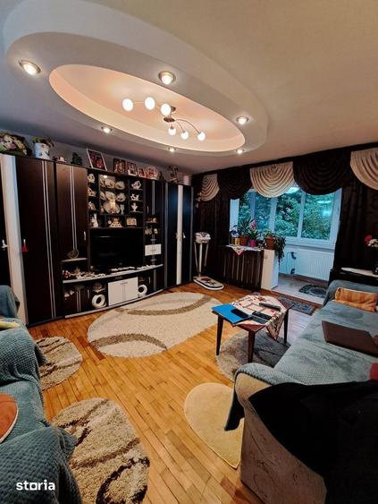 Apartament cu 3 camere decomandat în Gării