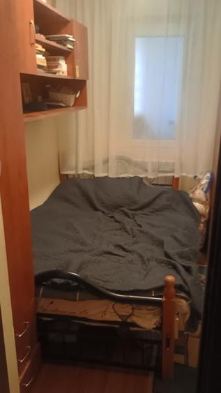 Apartament cu 2 camere semidecomandat în Craiovița Nouă