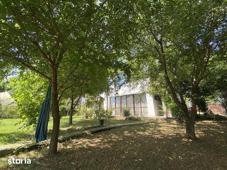 Casă cu 6 camere cu Teren 1000 Mp în Snagov