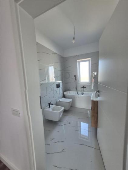 Duplex superb - zona foarte buna - la cheie - 13