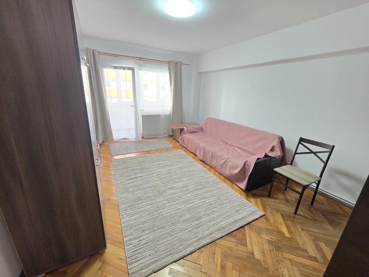 Apartament cu 2 camere decomandat în Griviței