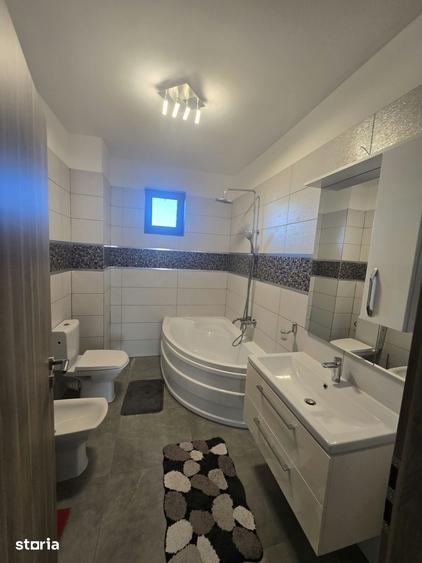 Apartament cu 4 camere în Burdea