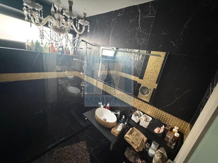 Apartament cu 2 camere decomandat, mobilat în Tractorul — fotografia 3
