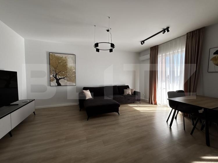 Apartament cu 2 camere semidecomandat, mobilat în Aradului