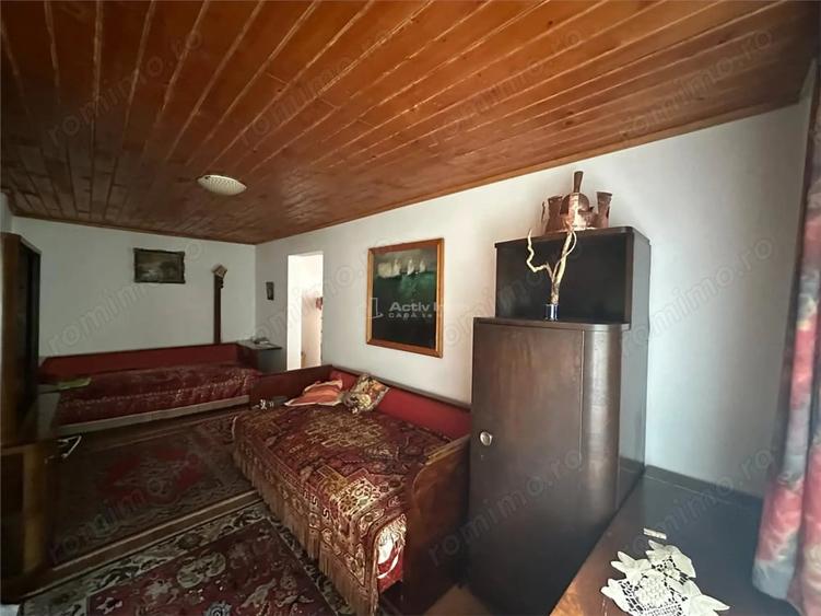 Casă cu 1 camere cu Teren 647 Mp în Central