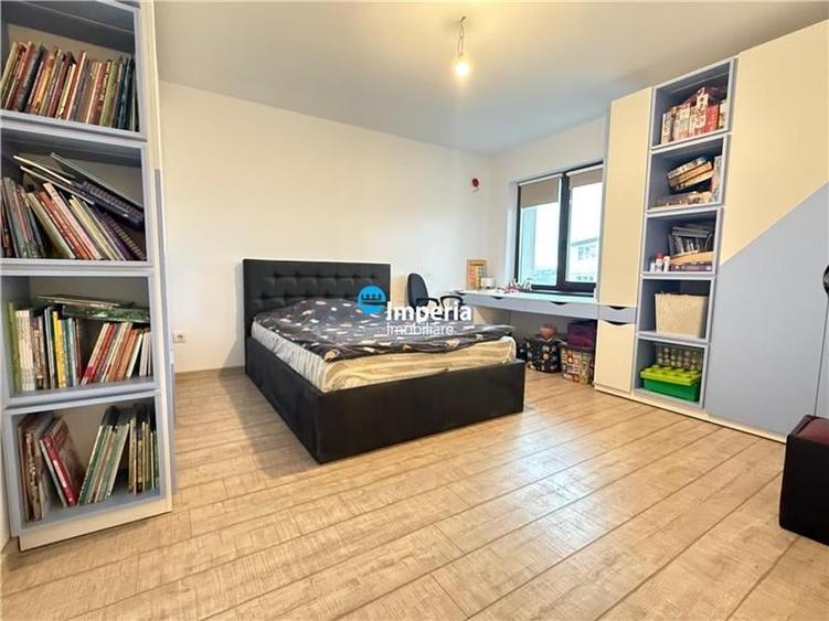 Casă individuală cu 5 camere cu Teren 400 Mp în Valea Adâncă