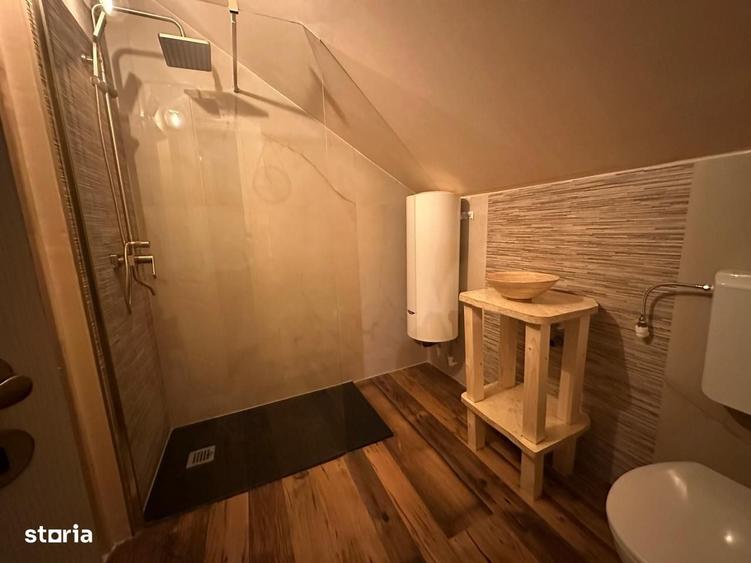 Casă cu 4 camere în Central