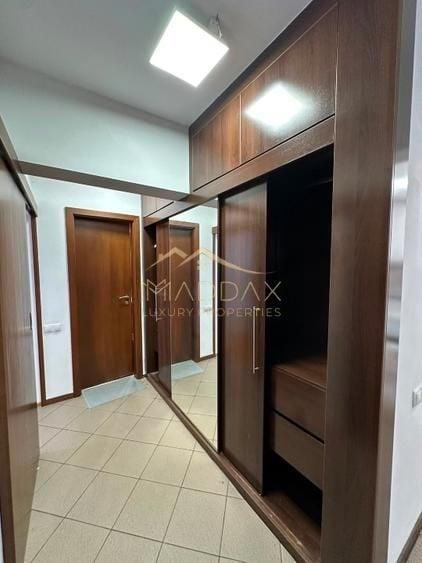 Apartament cu 3 camere decomandat, mobilat în Tineretului
