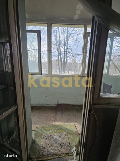 Apartament cu 2 camere semidecomandat în Titan