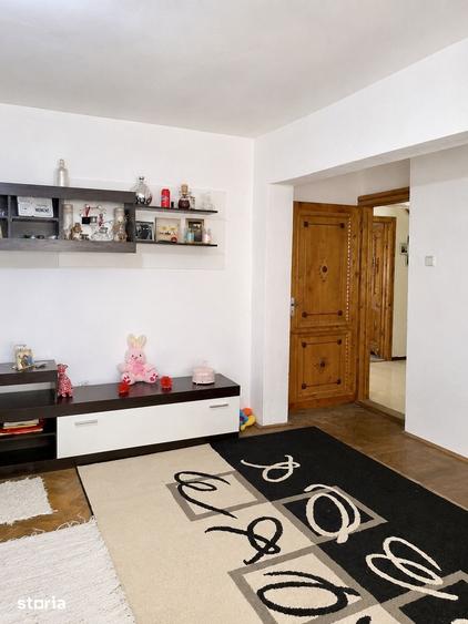 Apartament cu 3 camere decomandat în Central