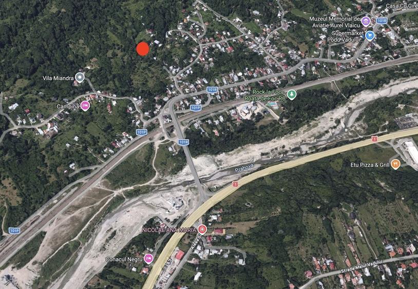 Teren Construcții intravilan de 888 mp, în Podul Vadului