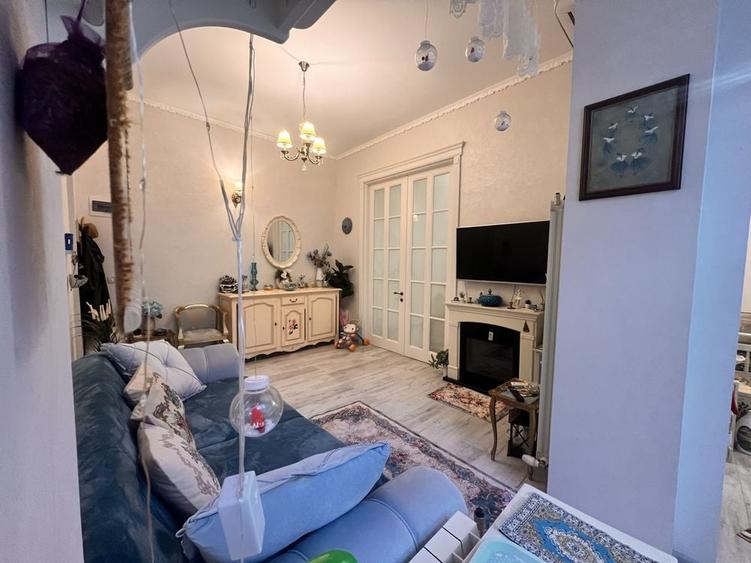 Apartament cu 2 camere decomandat în Universitate