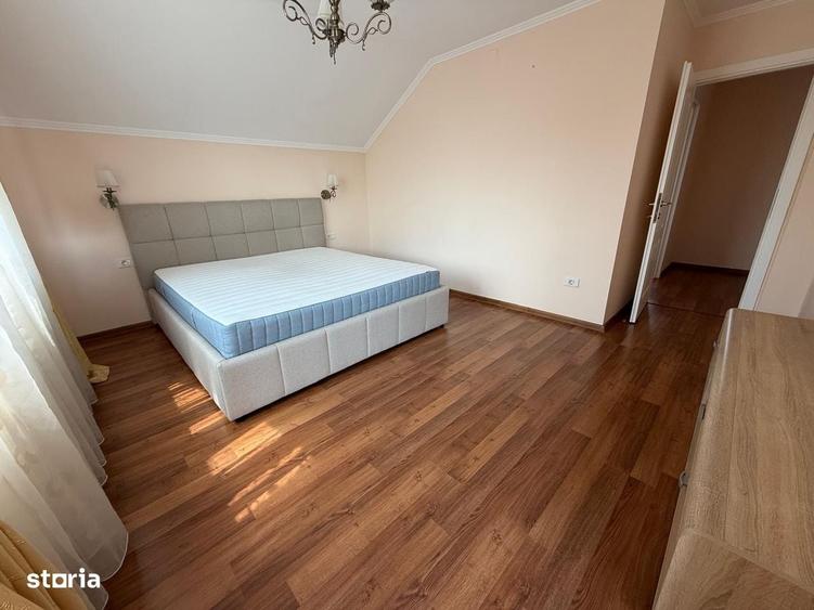 Casă cu 4 camere în Băneasa