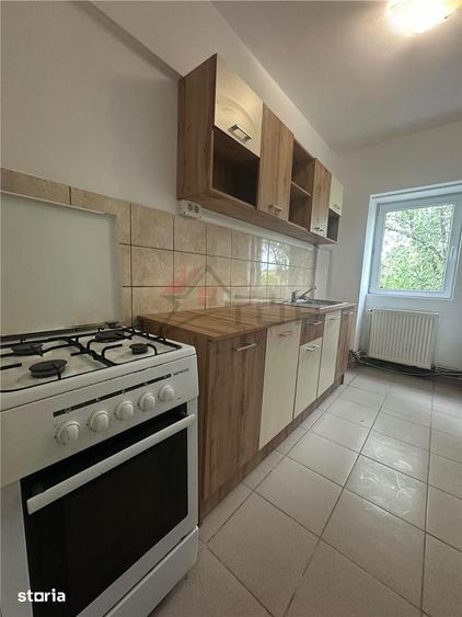 Apartament cu 2 camere decomandat în Nicolina