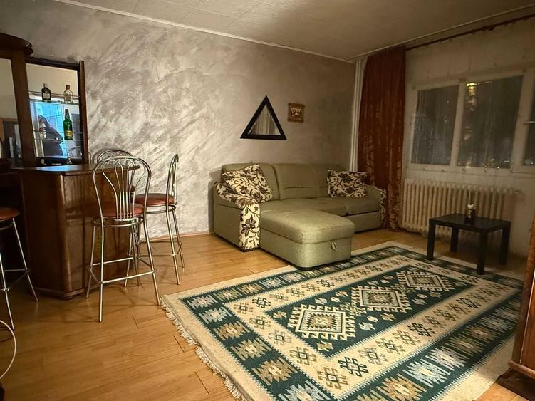 Garsonieră decomandată în Brâncoveanu