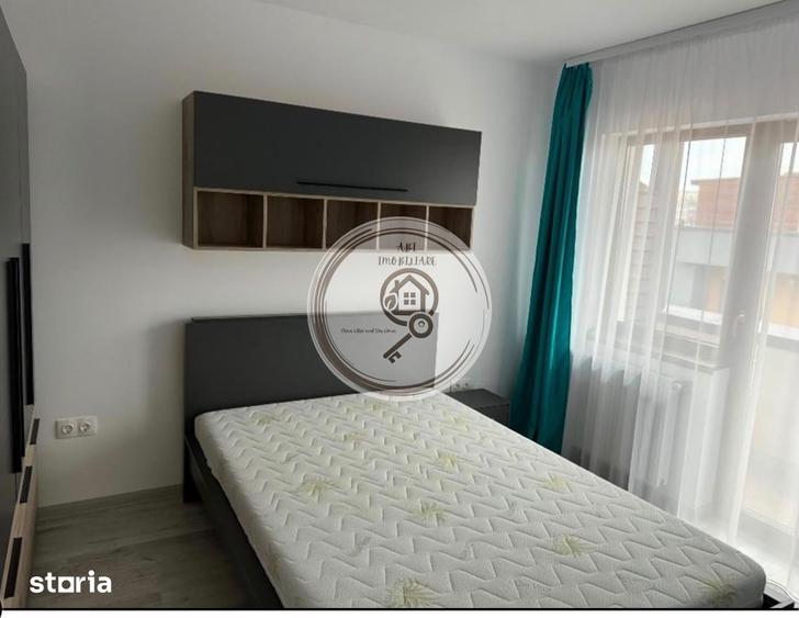 Apartament cu 3 camere în Tractorul