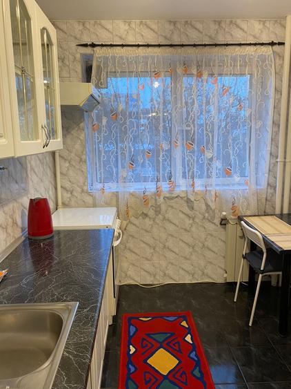 Apartament cu 2 camere semidecomandat în Iancului