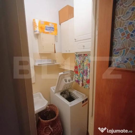 Apartament cu 4 camere decomandat în Central