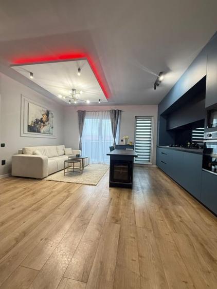 Apartament cu 2 camere semidecomandat, mobilat în Florești
