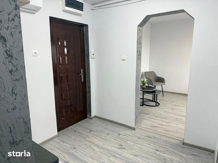 Apartament cu 2 camere decomandat în Micro 6