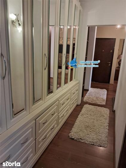Apartament cu 3 camere decomandat în Banat