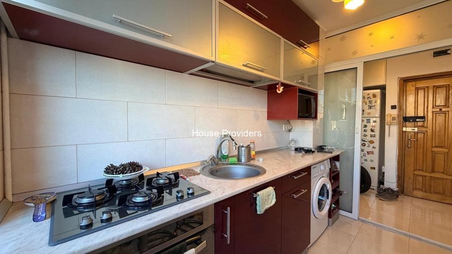 Apartament cu 3 camere, mobilat în Iancului