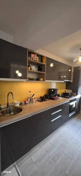 Apartament cu 2 camere decomandat în Odăile