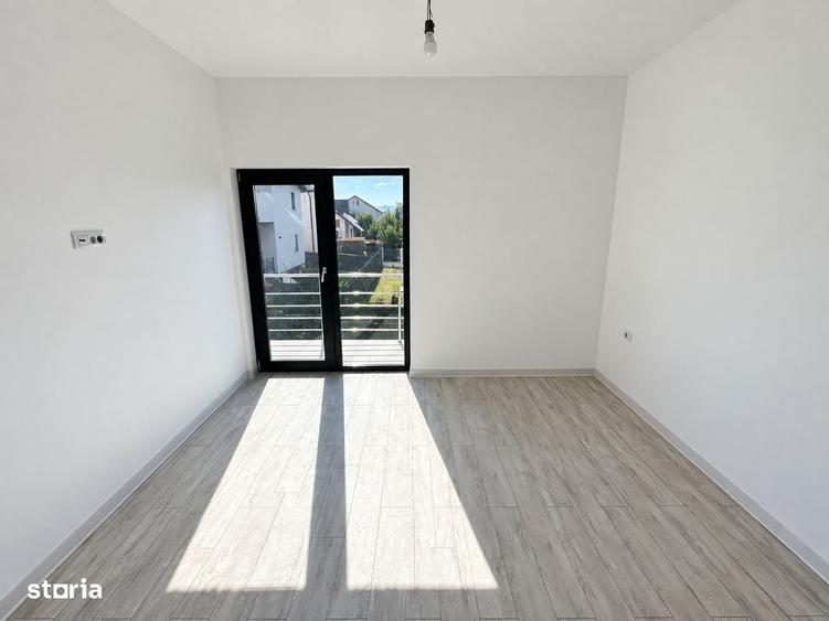 Casă cu 4 camere cu Teren 250 Mp în Bucium