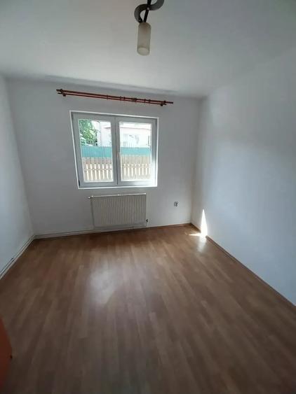 Casă cu Teren 300 Mp în Sânnicoară