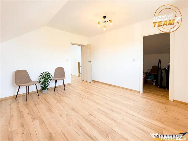 Casă cu 4 camere cu Teren 946 Mp în Sud