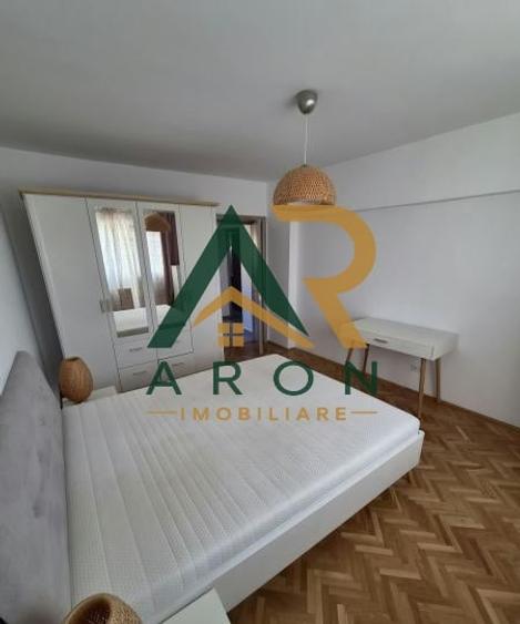 Apartament cu 3 camere decomandat, mobilat în Unirii