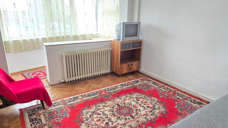 Apartament cu 2 camere decomandat în Gojdu