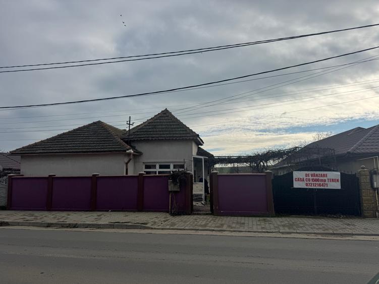 Casă cu 3 camere cu Canalizare în Cogealac
