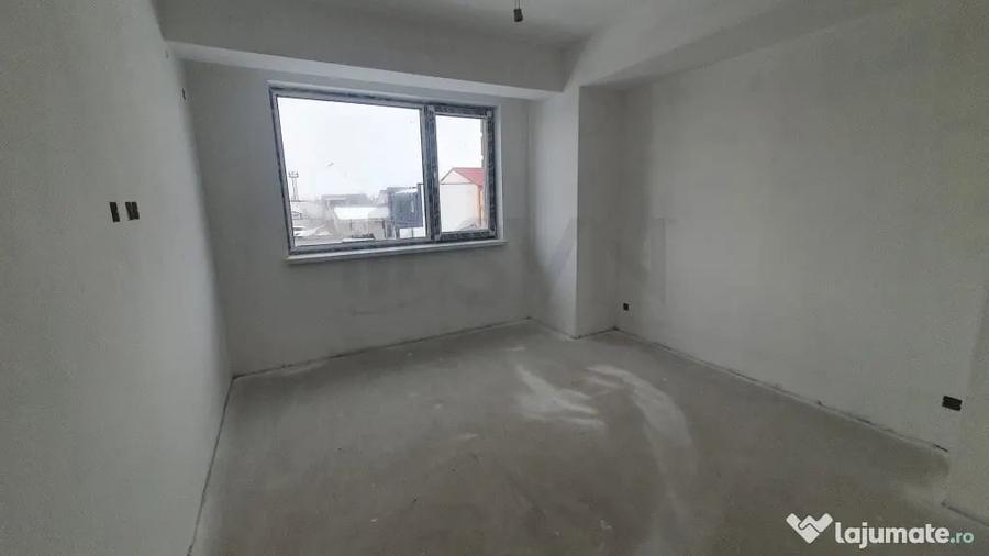 Apartament cu 2 camere decomandat în Chibrit