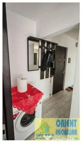 Apartament cu 2 camere decomandat în Km 5