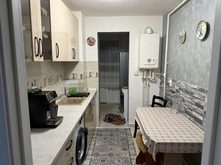 Apartament cu 2 camere decomandat în Central
