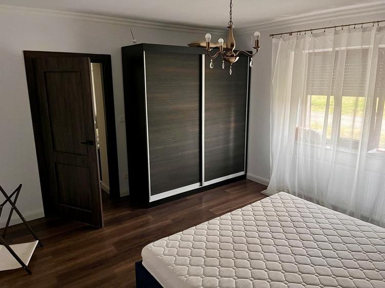 Casă individuală cu 2 camere cu Teren 807 Mp în Dragșina