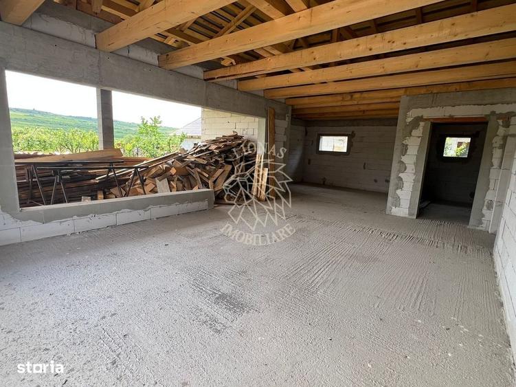Casă cu 4 camere în Budacu de Sus