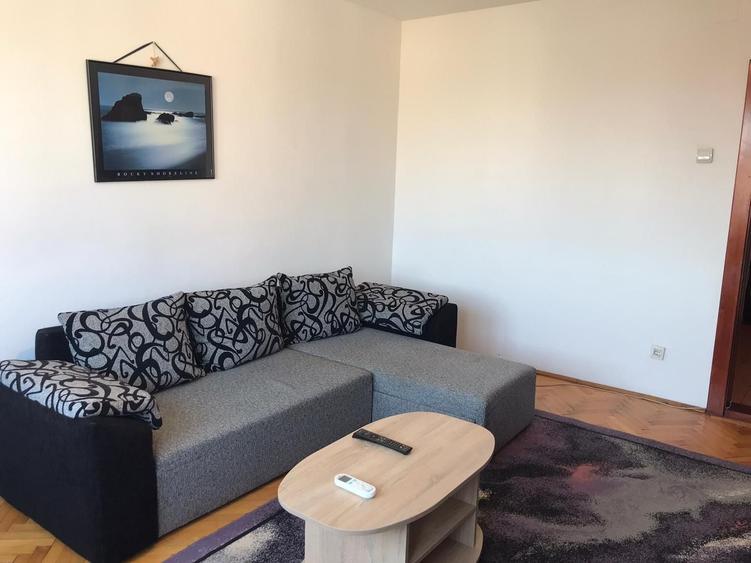 Apartament cu 2 camere decomandat în Romanilor