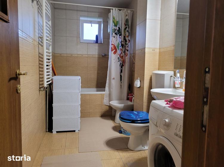 Apartament cu 3 camere decomandat în Ultracentral