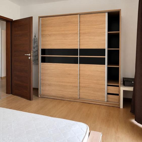 Apartament cu 3 camere decomandat în Aradului