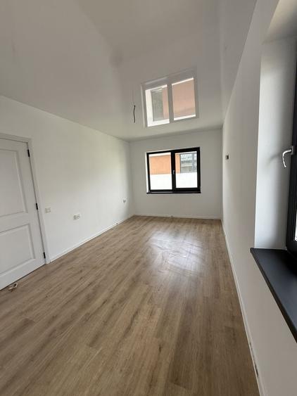 Casă cu 3 camere în Central