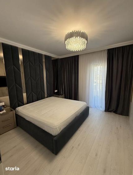 Casă cu 4 camere cu Teren 560 Mp în Malu Mare