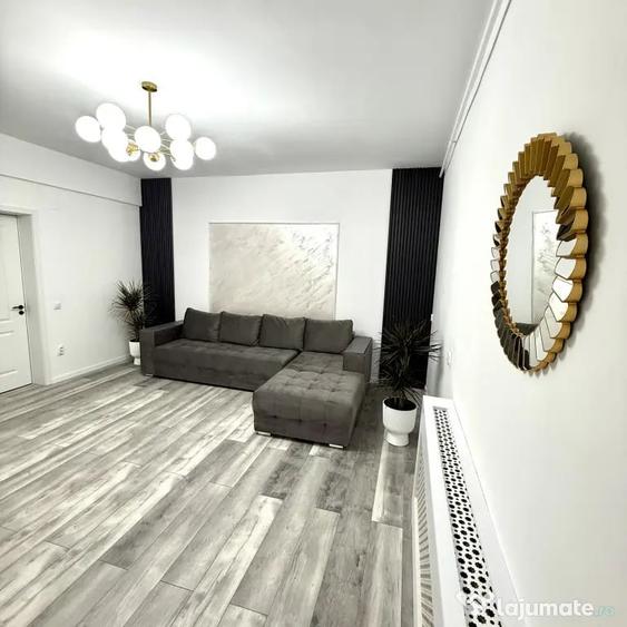 Apartament cu 2 camere semidecomandat în Ghencea
