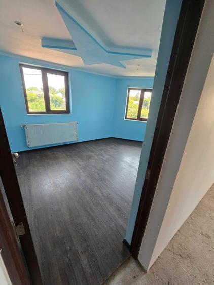 Casă cu 2 camere în Piscu