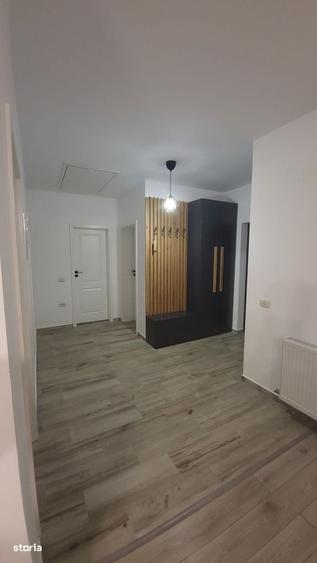 Casă cu 3 camere în Săbăreni