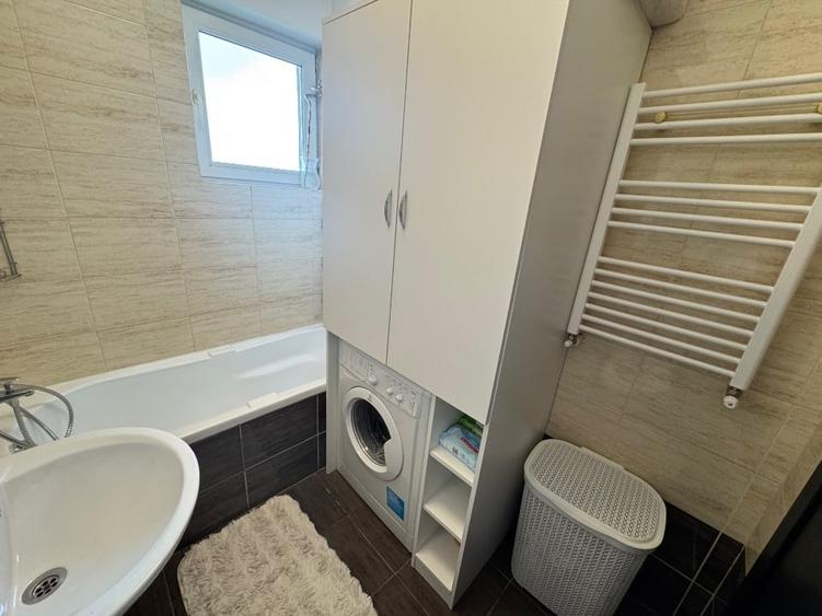Apartament cu 2 camere decomandat, mobilat în Sălaj