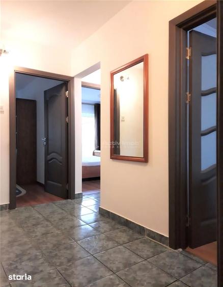 Apartament cu 3 camere decomandat în Traian